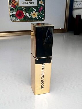 Scott Barnes Lip Gloss in Gold Flake from the limited edition Marshmallow World